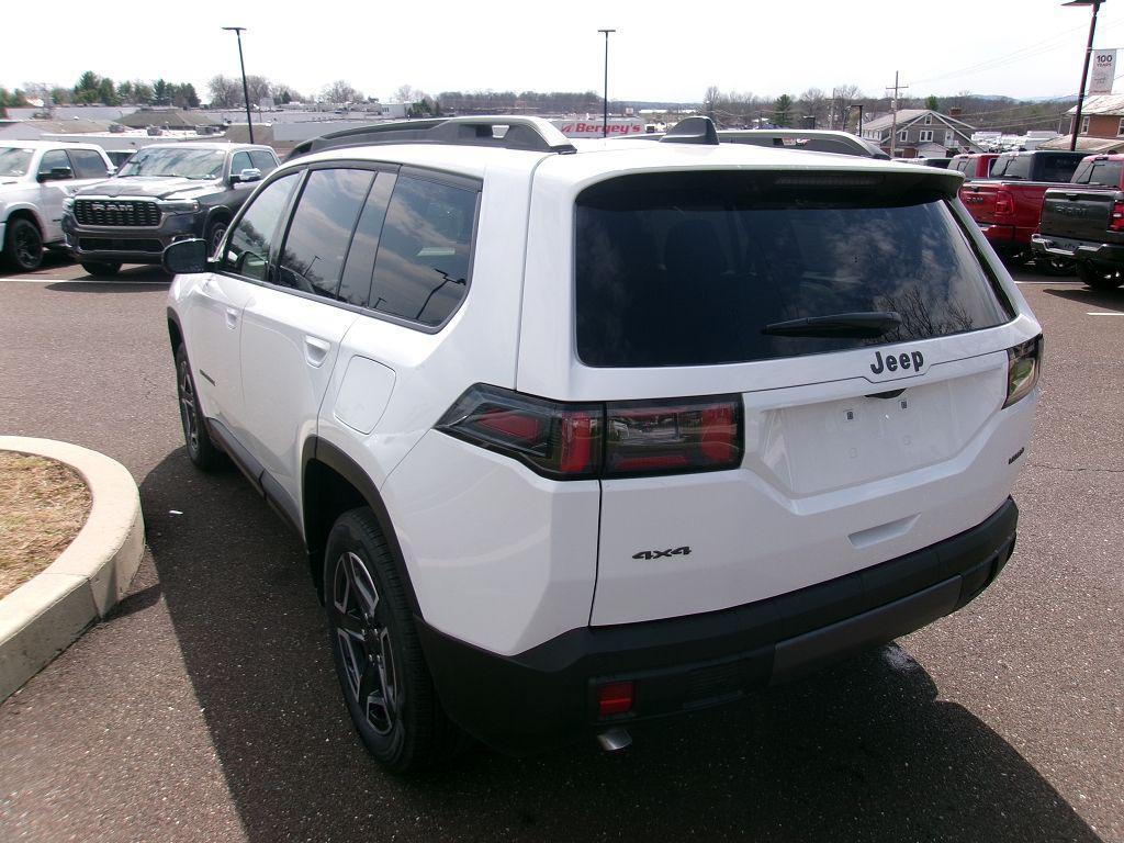 new 2026 Jeep Cherokee car, priced at $38,956