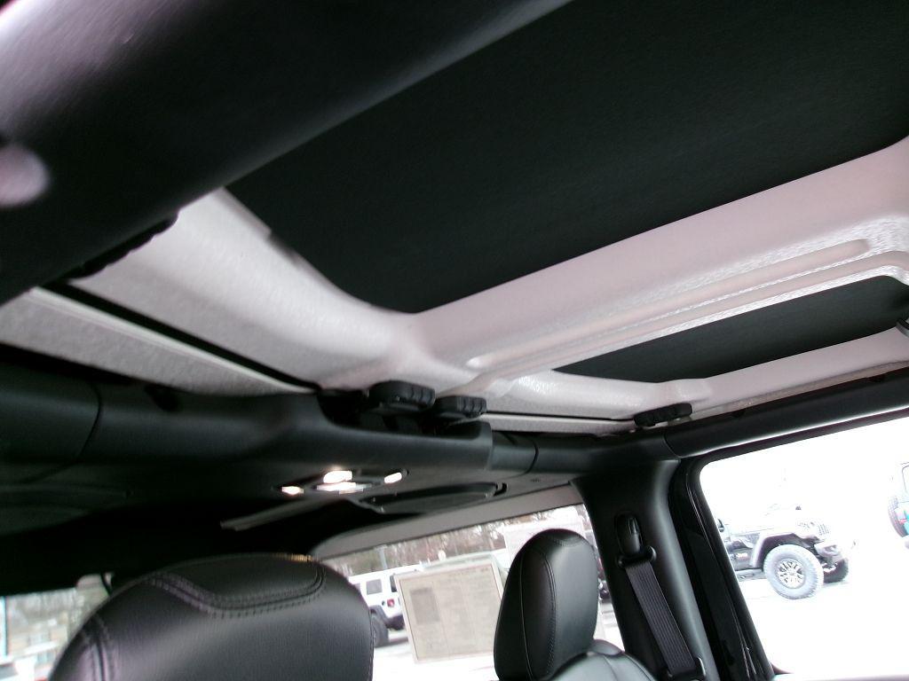 used 2022 Jeep Wrangler car, priced at $32,990