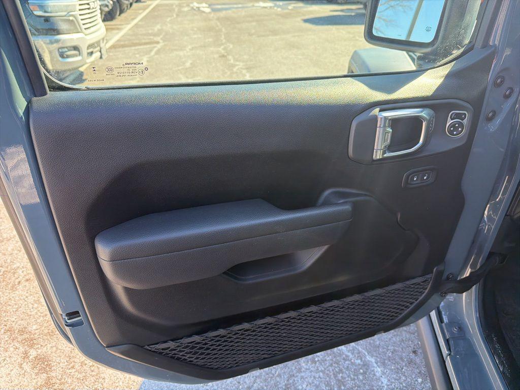 used 2025 Jeep Wrangler 4xe car, priced at $33,990