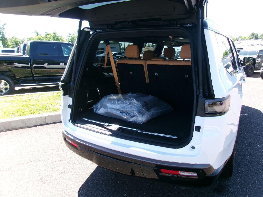 new 2026 Jeep Grand Wagoneer L car, priced at $101,807