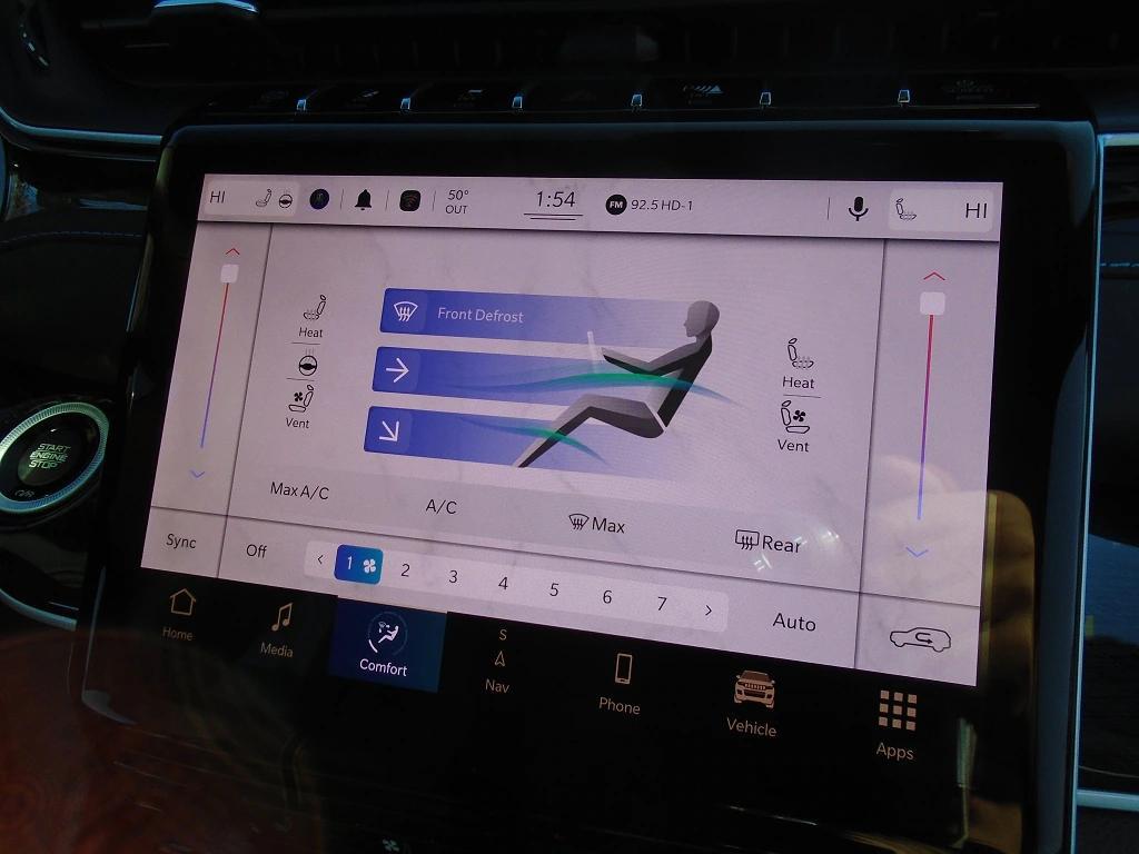 new 2022 Jeep Grand Cherokee 4xe car