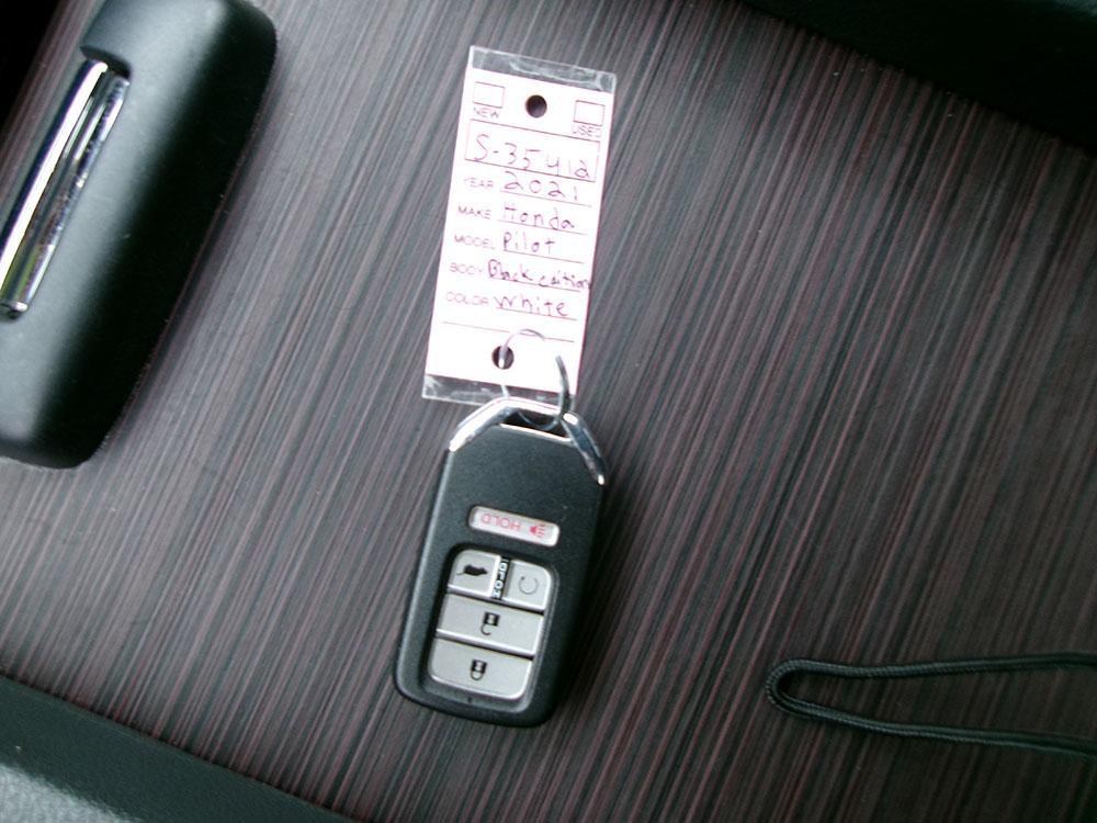 used 2021 Honda Pilot car, priced at $22,000