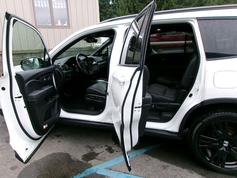 used 2021 Honda Pilot car, priced at $22,000