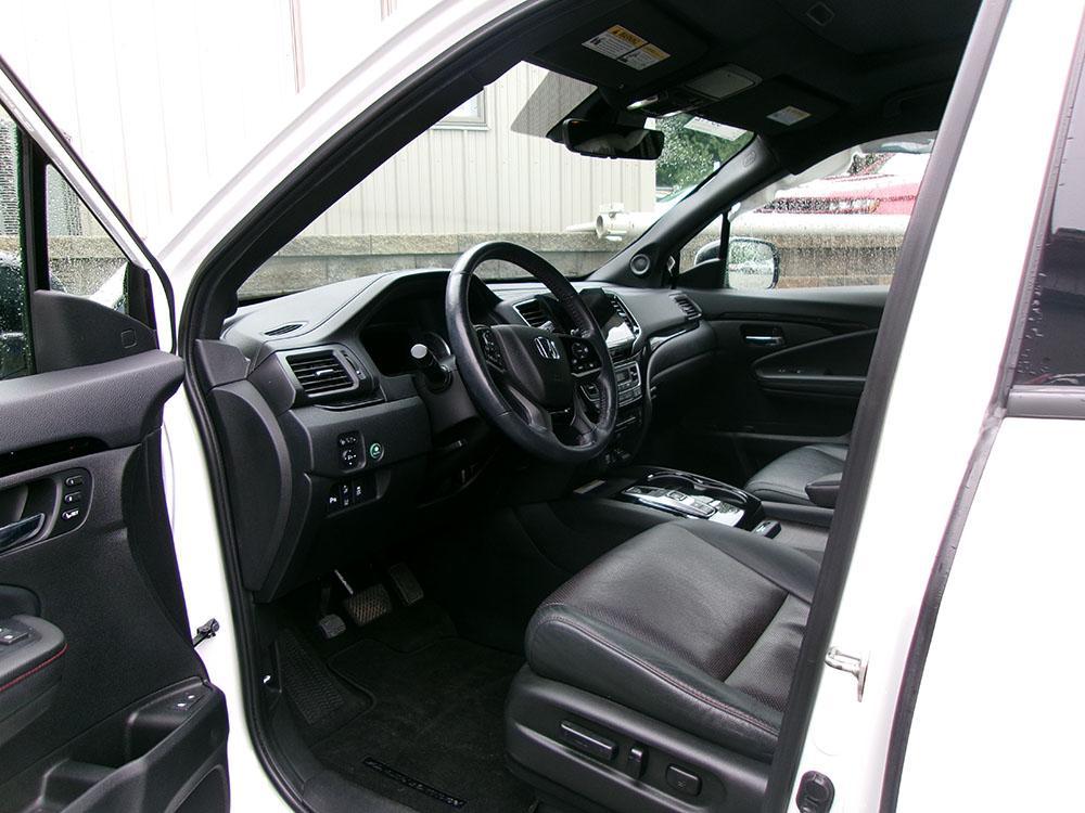 used 2021 Honda Pilot car, priced at $22,000