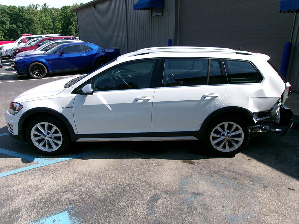 used 2019 Volkswagen Golf Alltrack car, priced at $9,300