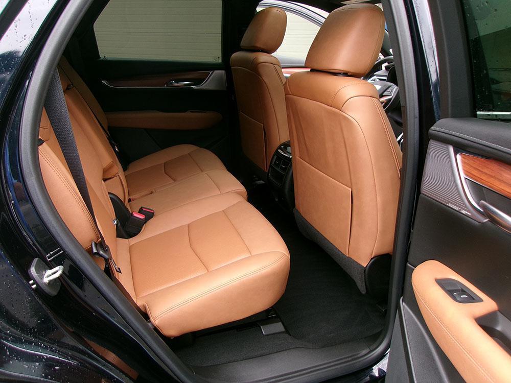 used 2021 Cadillac XT5 car, priced at $23,700