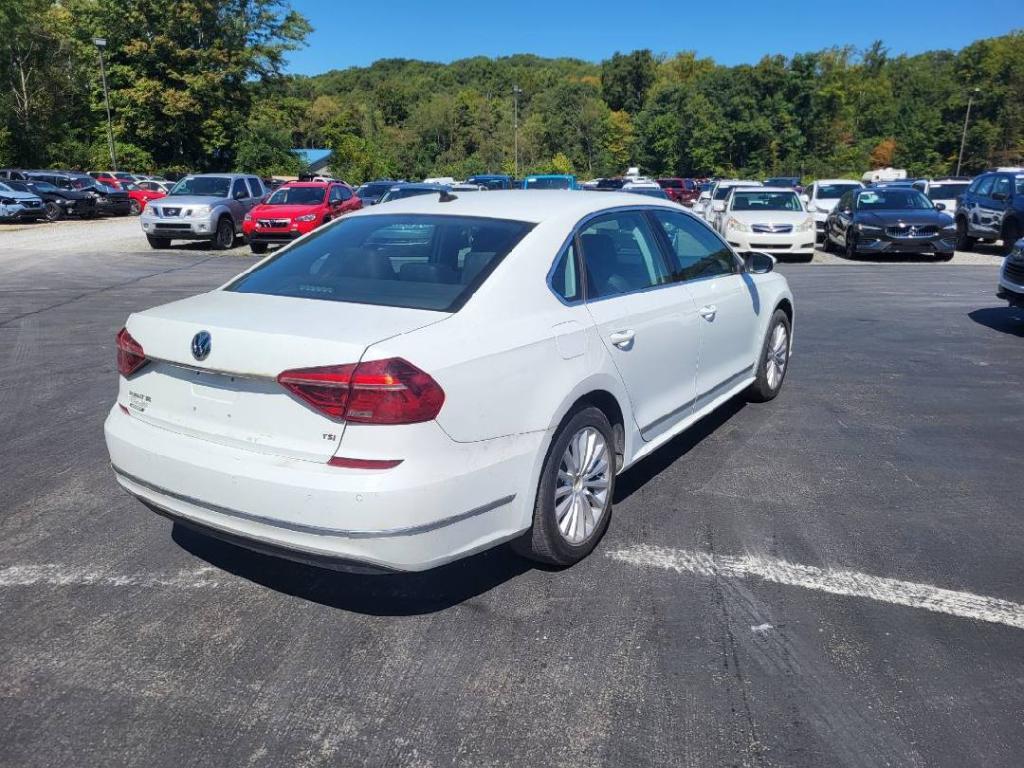 used 2016 Volkswagen Passat car