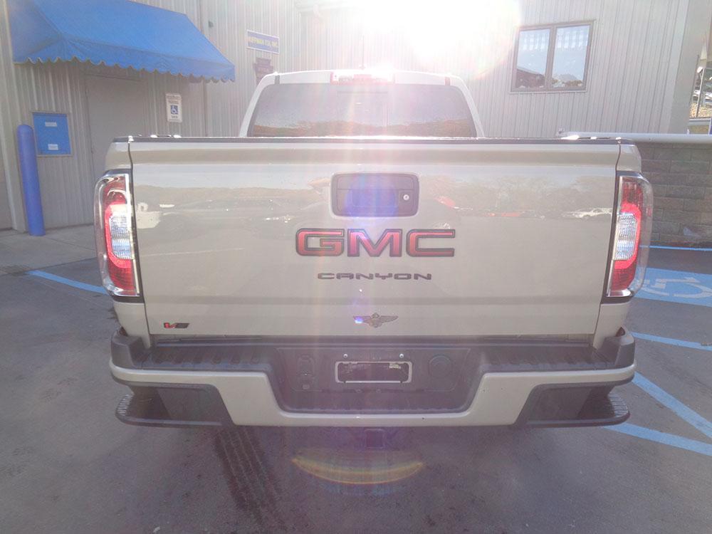 used 2021 GMC Canyon car, priced at $18,900