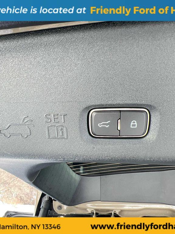 new 2026 Ford Expedition car, priced at $84,902