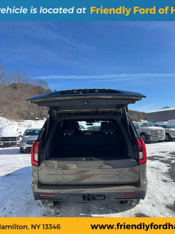 new 2026 Ford Expedition car, priced at $84,902