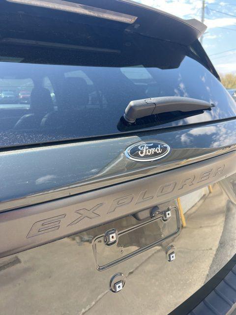 used 2022 Ford Explorer car, priced at $27,295