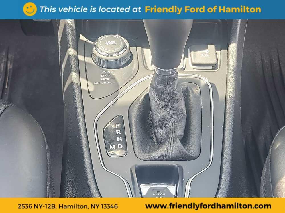 used 2021 Jeep Cherokee car, priced at $16,991