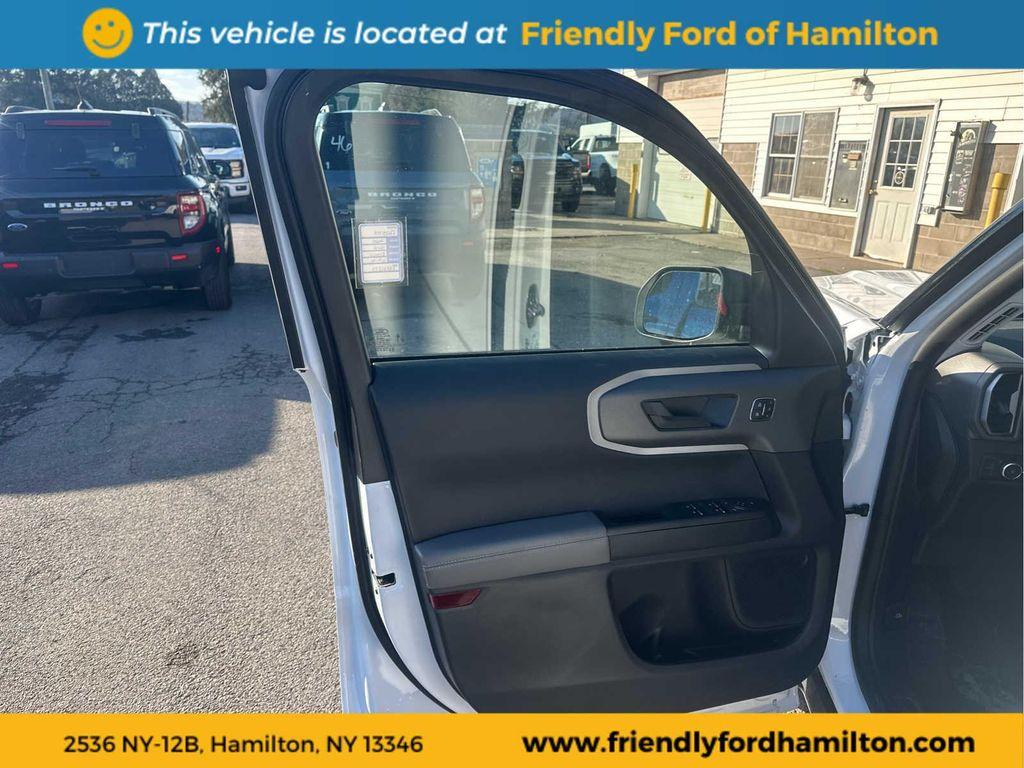 new 2025 Ford Bronco Sport car, priced at $40,940