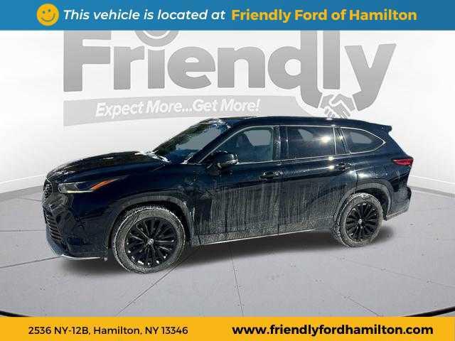 used 2023 Toyota Highlander car, priced at $30,995