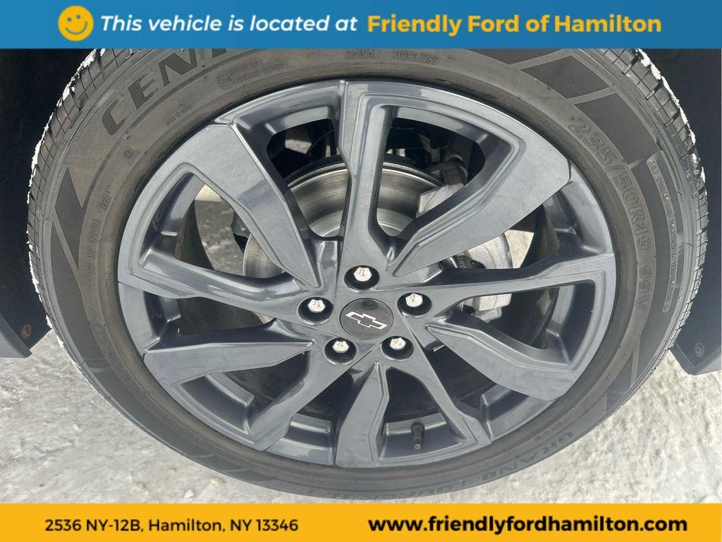 used 2023 Chevrolet Equinox car, priced at $22,495