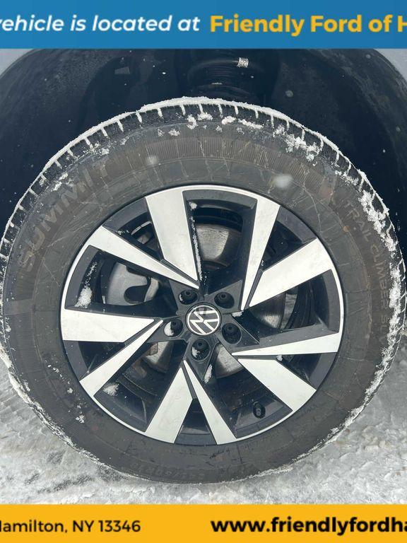 used 2022 Volkswagen Atlas Cross Sport car, priced at $21,495