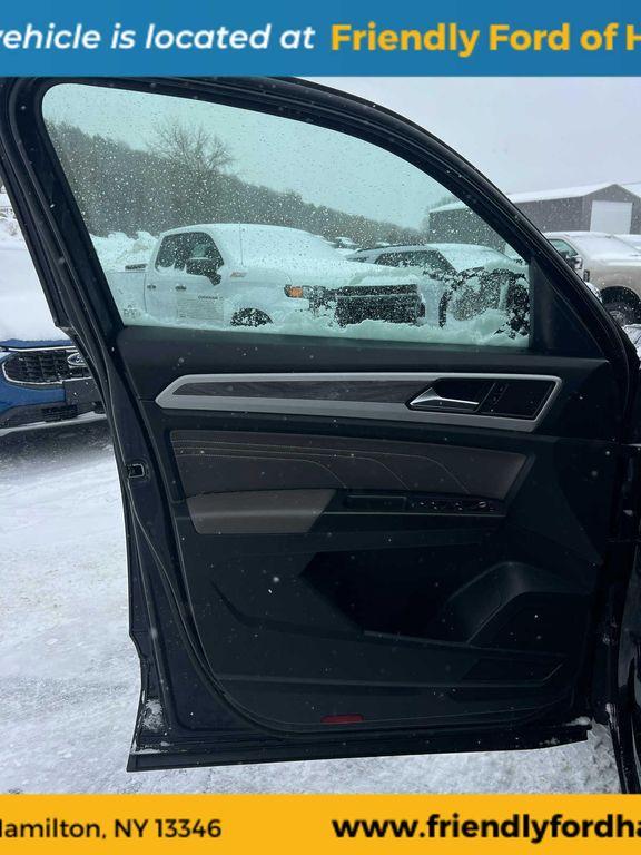 used 2022 Volkswagen Atlas Cross Sport car, priced at $21,495