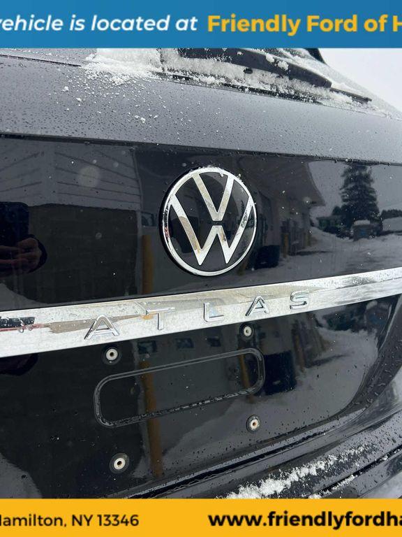 used 2022 Volkswagen Atlas Cross Sport car, priced at $21,495