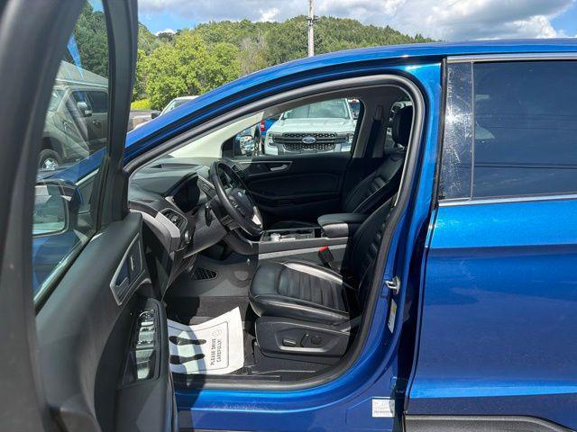 used 2024 Ford Edge car, priced at $27,495