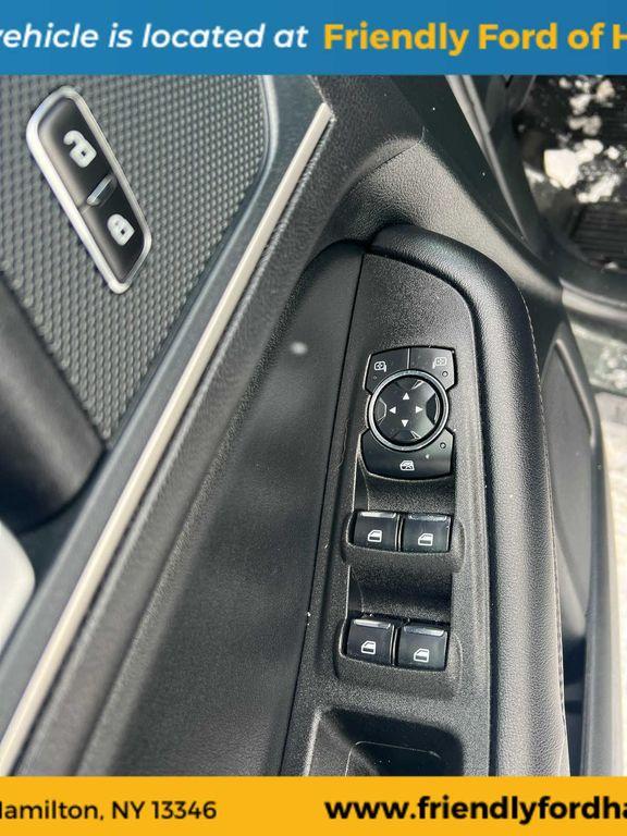 used 2024 Ford Edge car, priced at $27,995