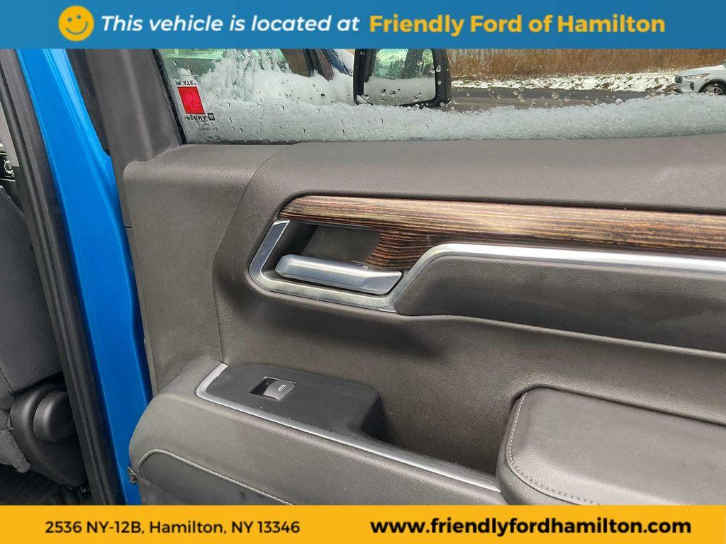 used 2022 GMC Sierra 1500 car, priced at $34,495