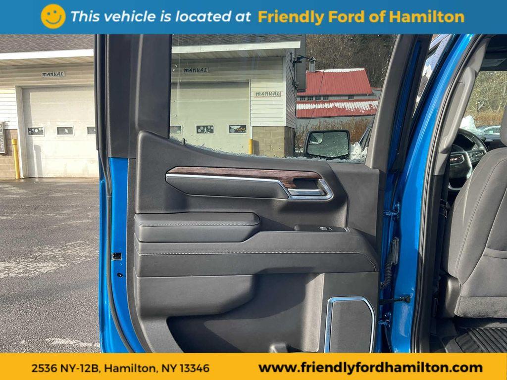 used 2022 GMC Sierra 1500 car, priced at $34,495