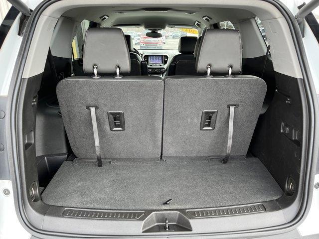 used 2023 GMC Acadia car, priced at $24,420