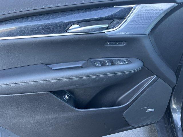 used 2023 Cadillac XT5 car, priced at $33,753