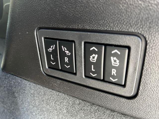 used 2024 Cadillac XT6 car, priced at $42,749