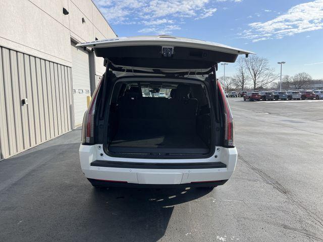used 2015 Cadillac Escalade ESV car, priced at $12,991