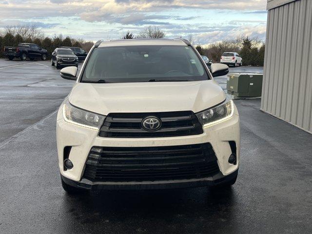 used 2019 Toyota Highlander car, priced at $21,589