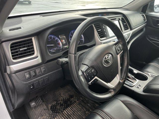 used 2019 Toyota Highlander car, priced at $21,589