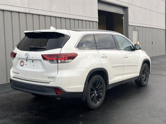 used 2019 Toyota Highlander car, priced at $21,589