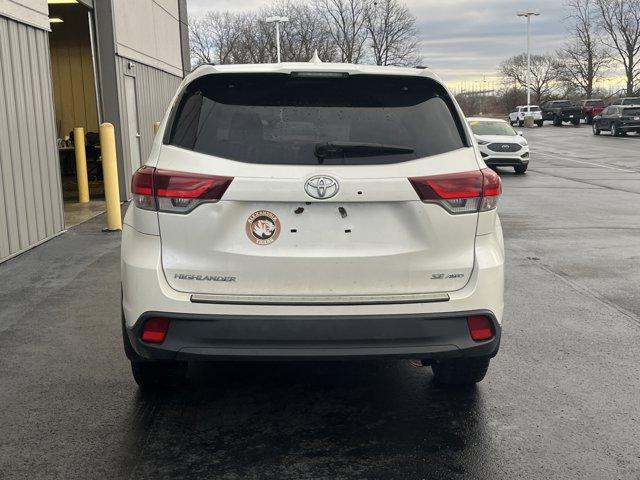 used 2019 Toyota Highlander car, priced at $21,589