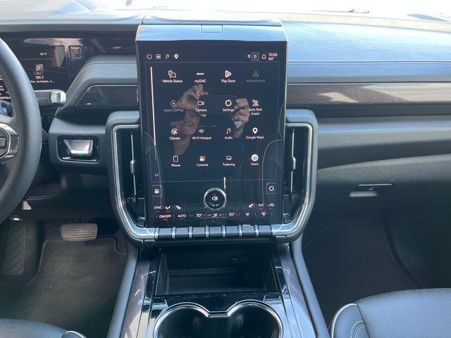 used 2025 GMC Yukon car, priced at $65,991