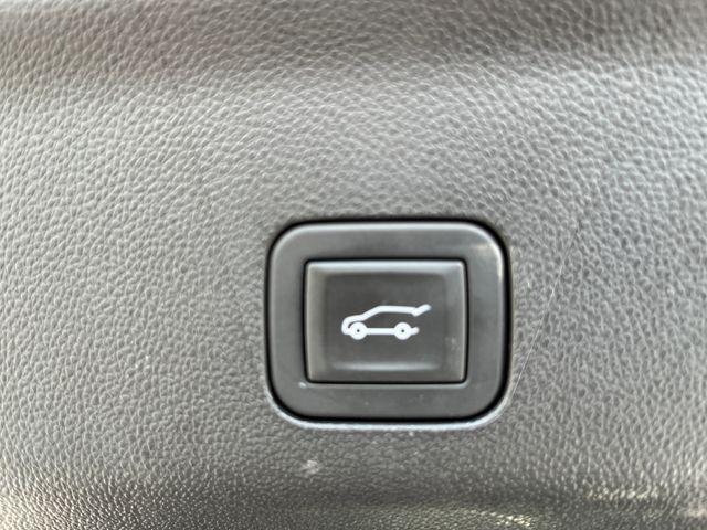 used 2025 GMC Yukon car, priced at $65,991
