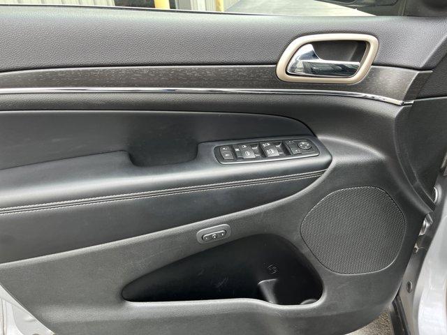 used 2015 Jeep Grand Cherokee car, priced at $11,900