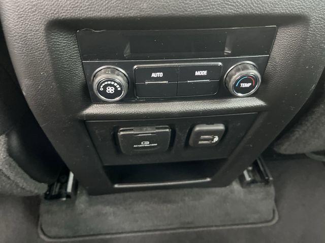 used 2021 Chevrolet Traverse car, priced at $20,000