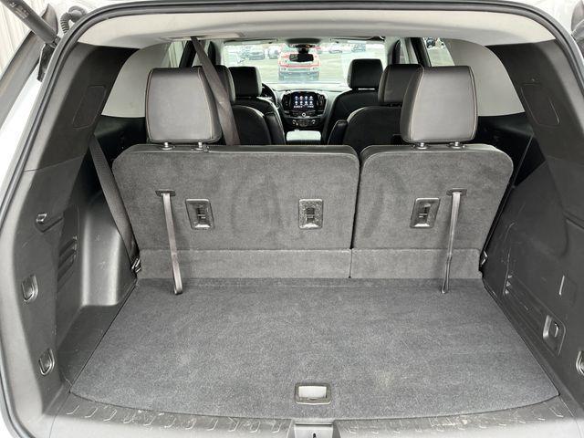 used 2021 Chevrolet Traverse car, priced at $20,000