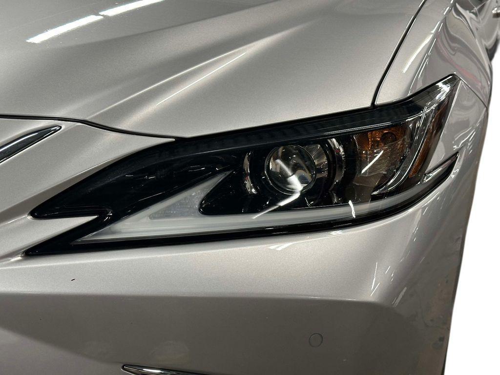 used 2020 Lexus ES 350 car, priced at $26,820