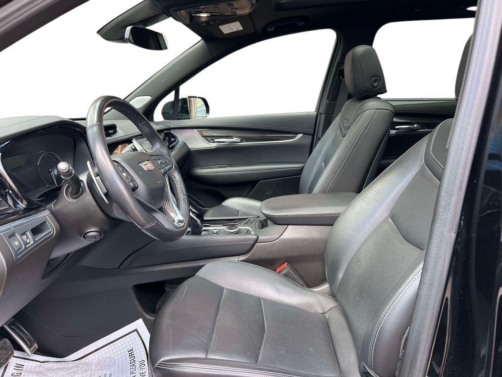 used 2023 Cadillac XT6 car, priced at $38,720