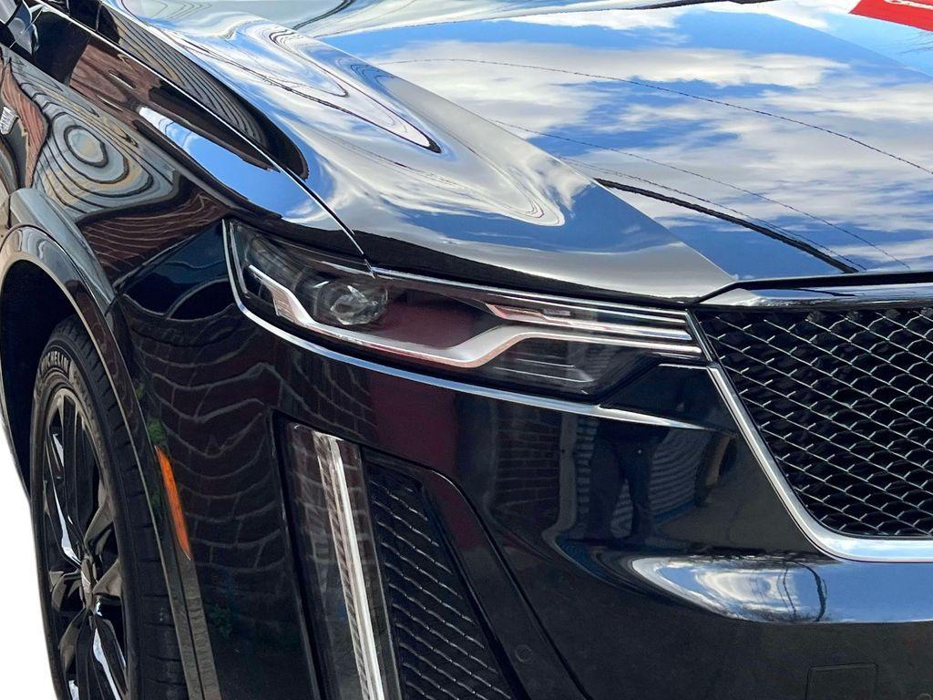 used 2023 Cadillac XT6 car, priced at $38,720