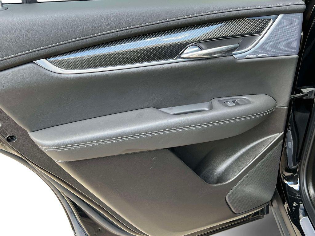 used 2023 Cadillac XT6 car, priced at $38,720