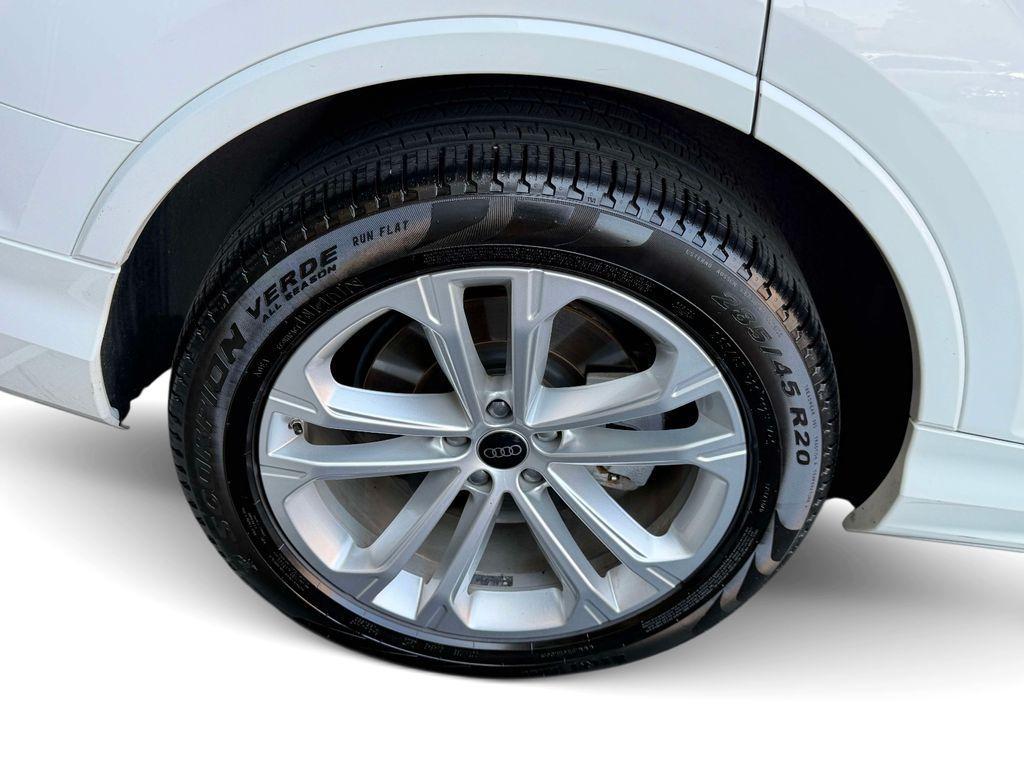 used 2025 Audi Q7 car, priced at $42,995