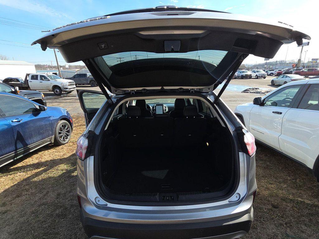 used 2022 Ford Edge car, priced at $20,580