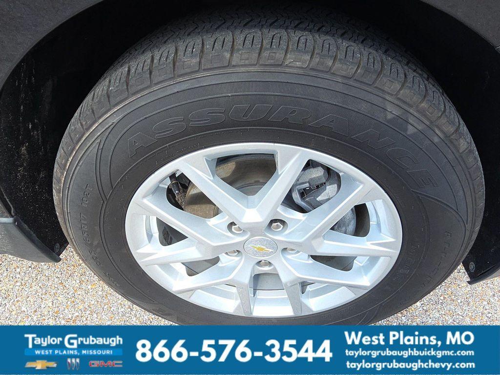used 2022 Chevrolet Equinox car, priced at $18,856