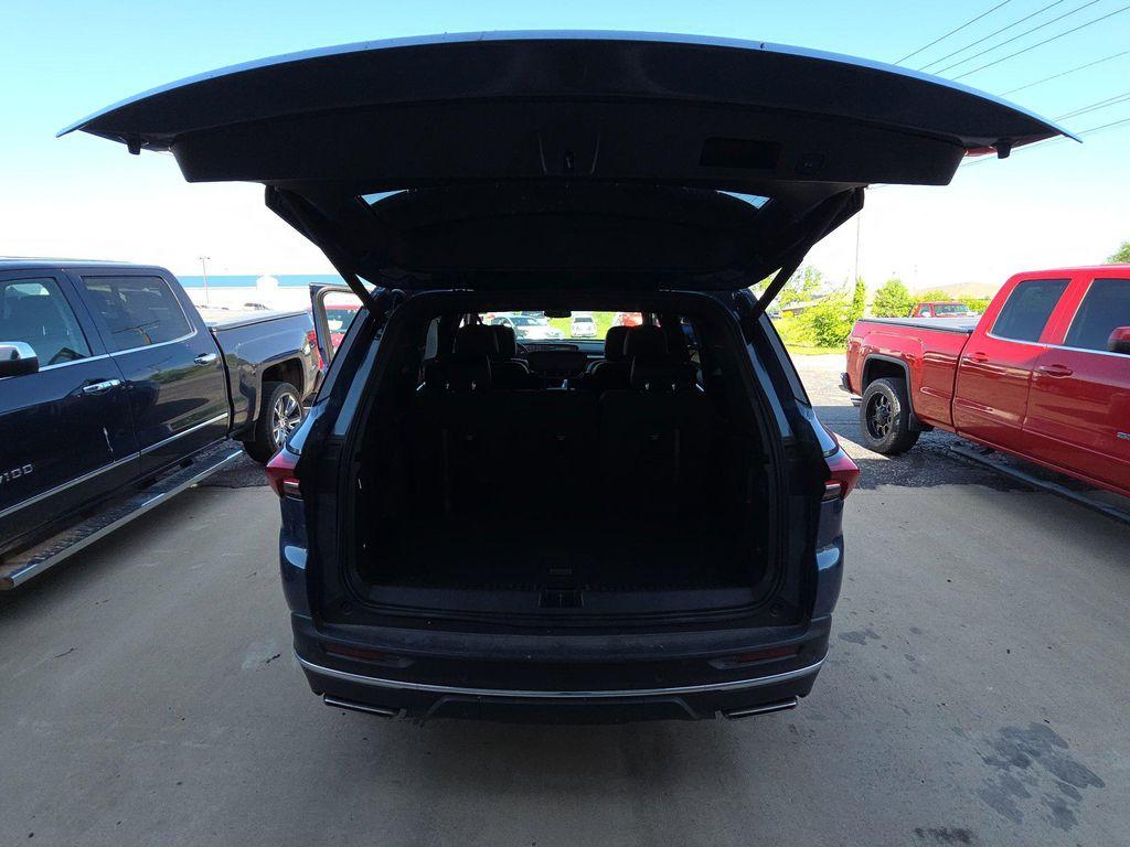 used 2025 Buick Enclave car, priced at $37,972