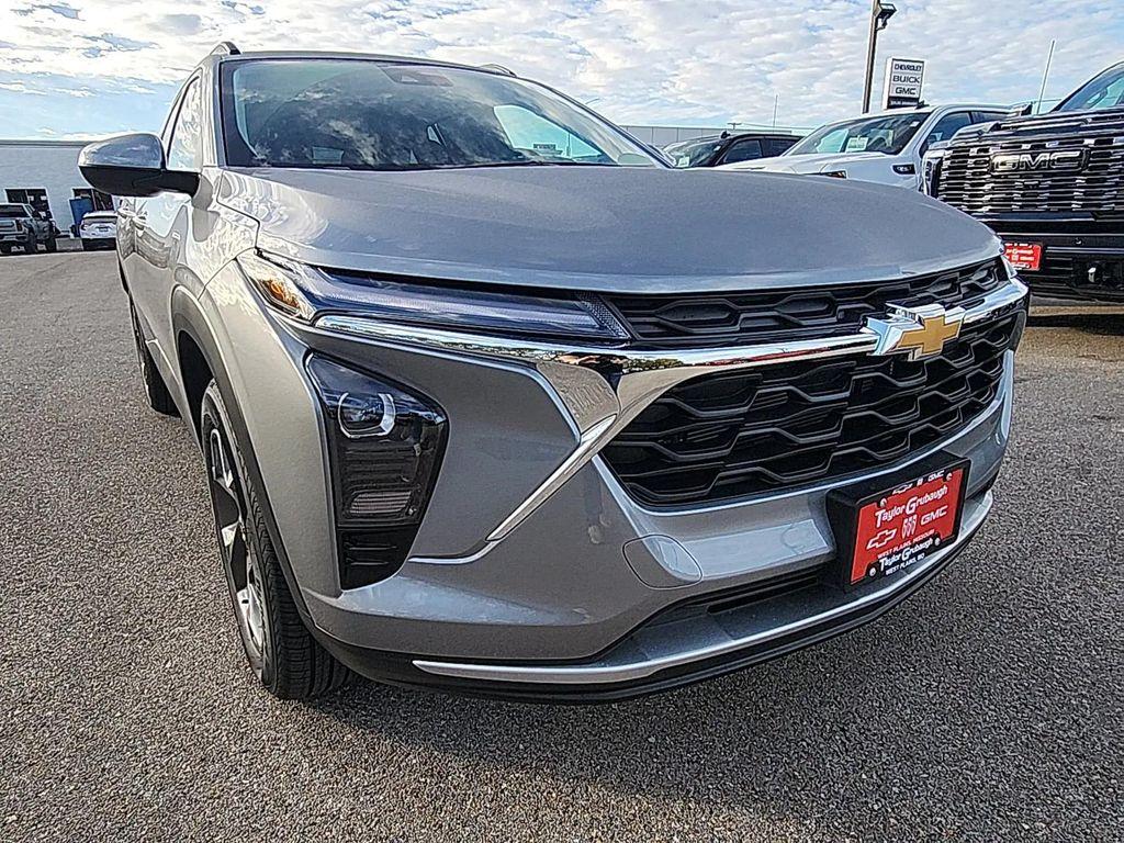 new 2026 Chevrolet Trax car, priced at $24,685