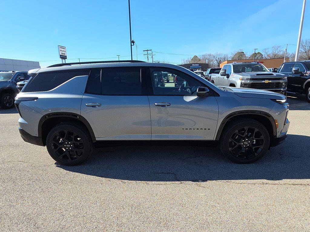 new 2026 Chevrolet Traverse car, priced at $55,650