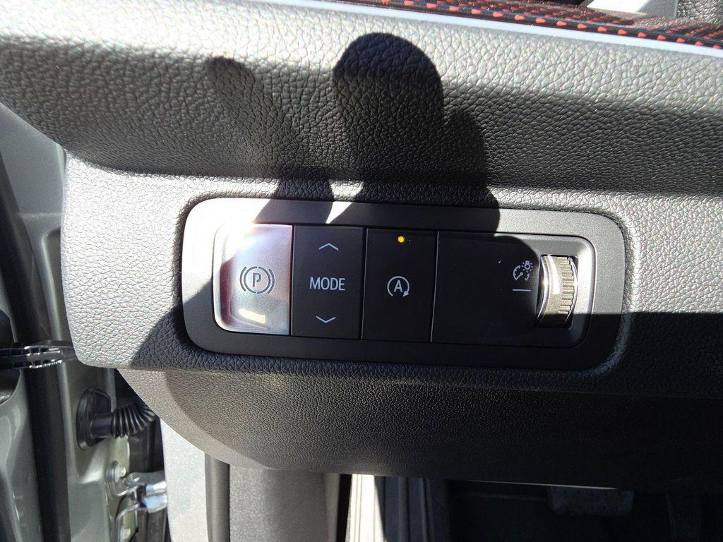 new 2026 Chevrolet Traverse car, priced at $55,650